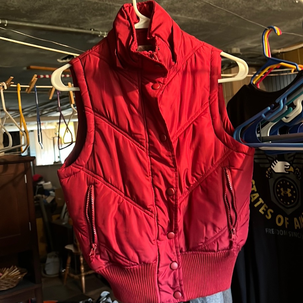 Urban Behavior, red vest, size Small.